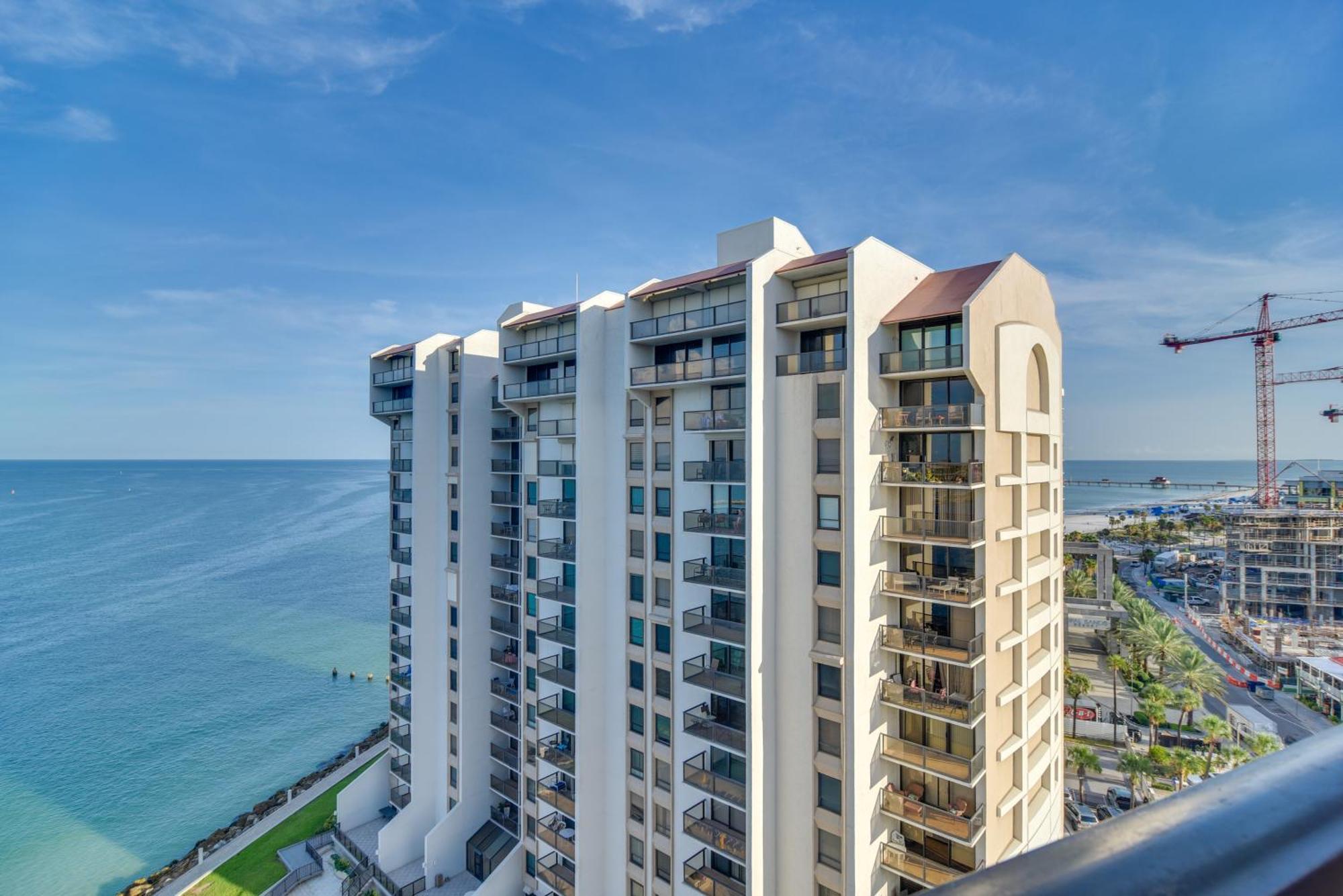 Oceanfront Condo With Balcony And Stunning Views! Clearwater Beach Extérieur photo