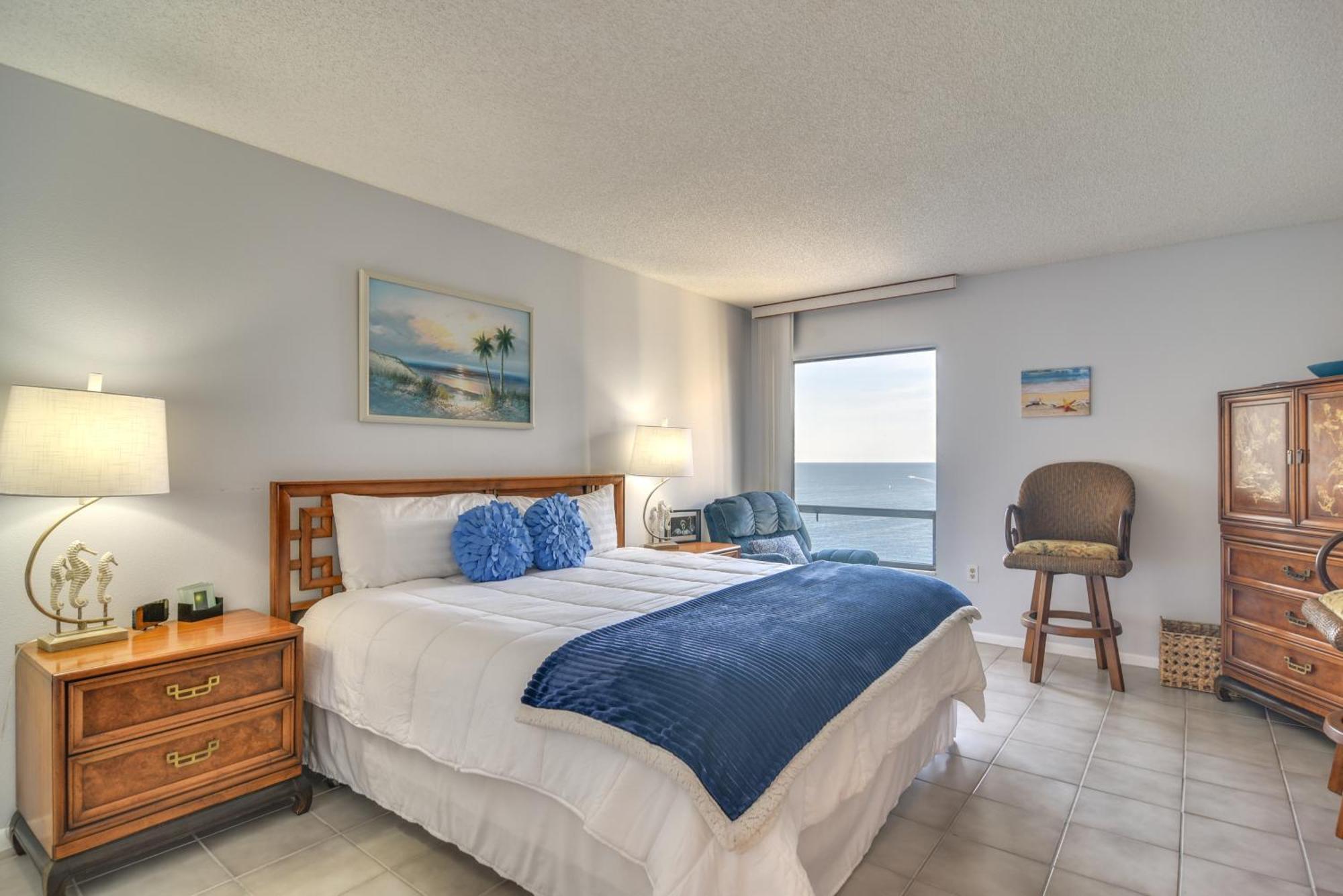 Oceanfront Condo With Balcony And Stunning Views! Clearwater Beach Extérieur photo